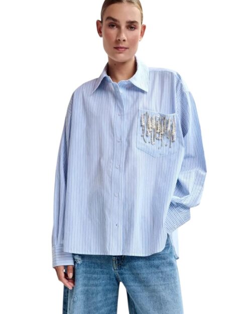camicia applicazioni celeste