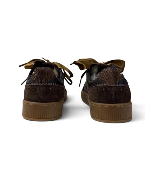 sneakers charms moro